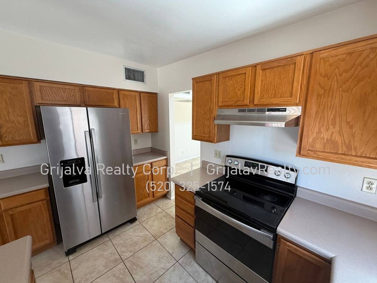 House for rent at 1634 E Calle Grandiosa, Tucson, AZ 85706