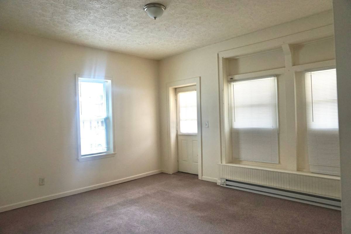 Apartment for rent at 39 Lehman St, Lebanon, PA 17046