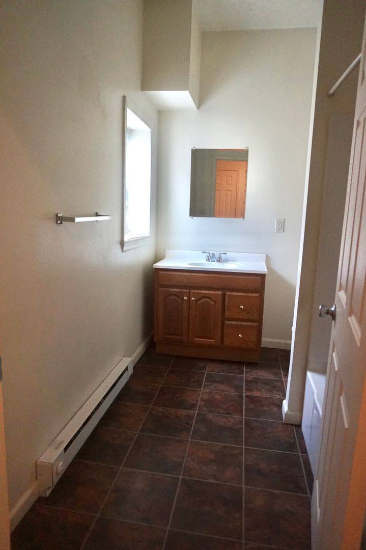 Apartment for rent at 39 Lehman St, Lebanon, PA 17046