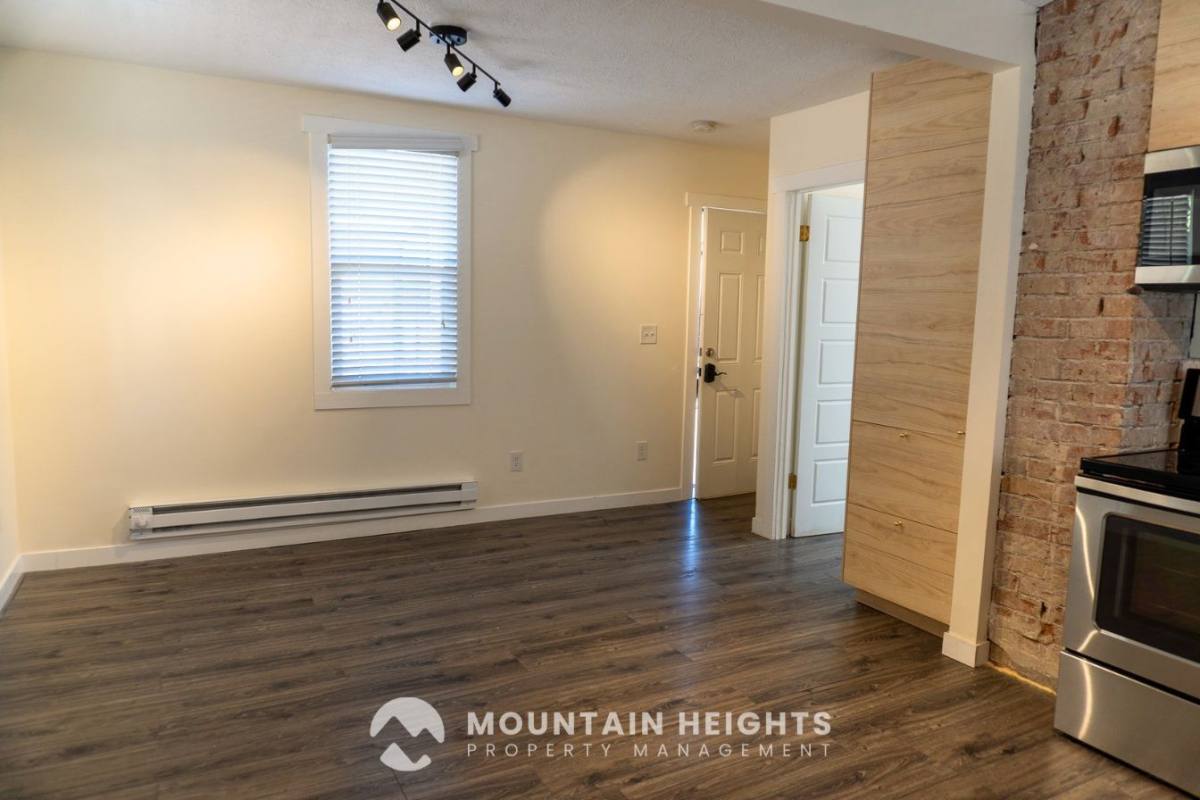 Townhouse for rent at 1074 E Kensington Ave, Salt Lake City, UT 84105