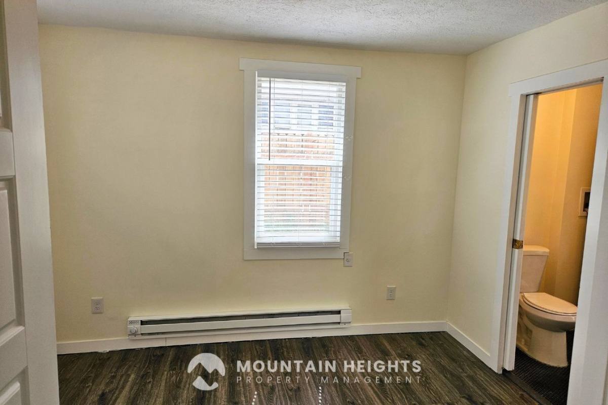 Townhouse for rent at 1074 E Kensington Ave, Salt Lake City, UT 84105