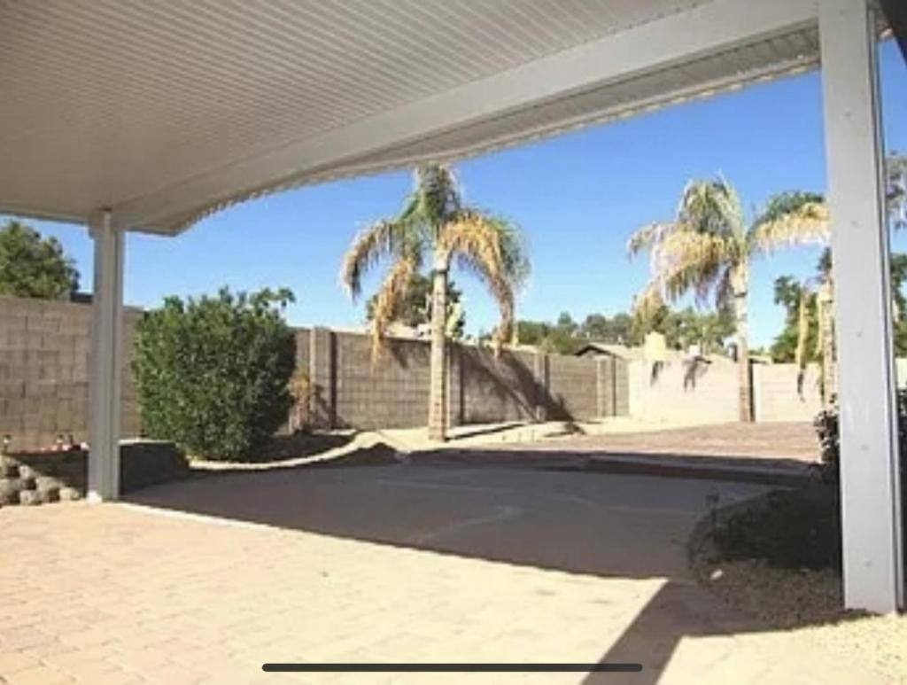 House for rent at 3250 W Helena Dr, Phoenix, AZ 85053