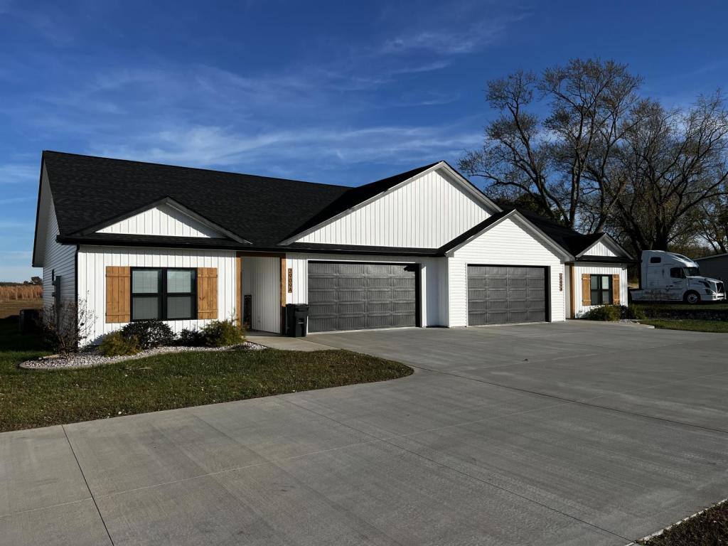 Apartment for rent at 2755 S Market St, Marion, IL 62959