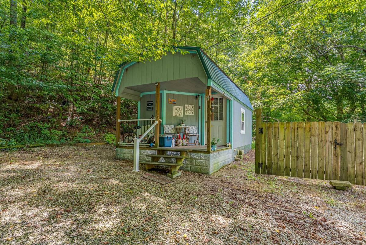 House for rent at 286 Childs Rd, Harriman, TN 37748