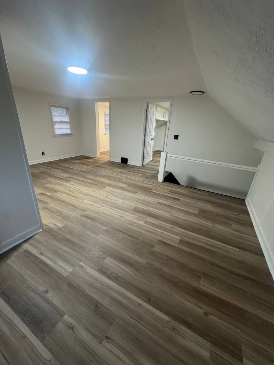 House for rent at 6012 N 39th St, Omaha, NE 68111