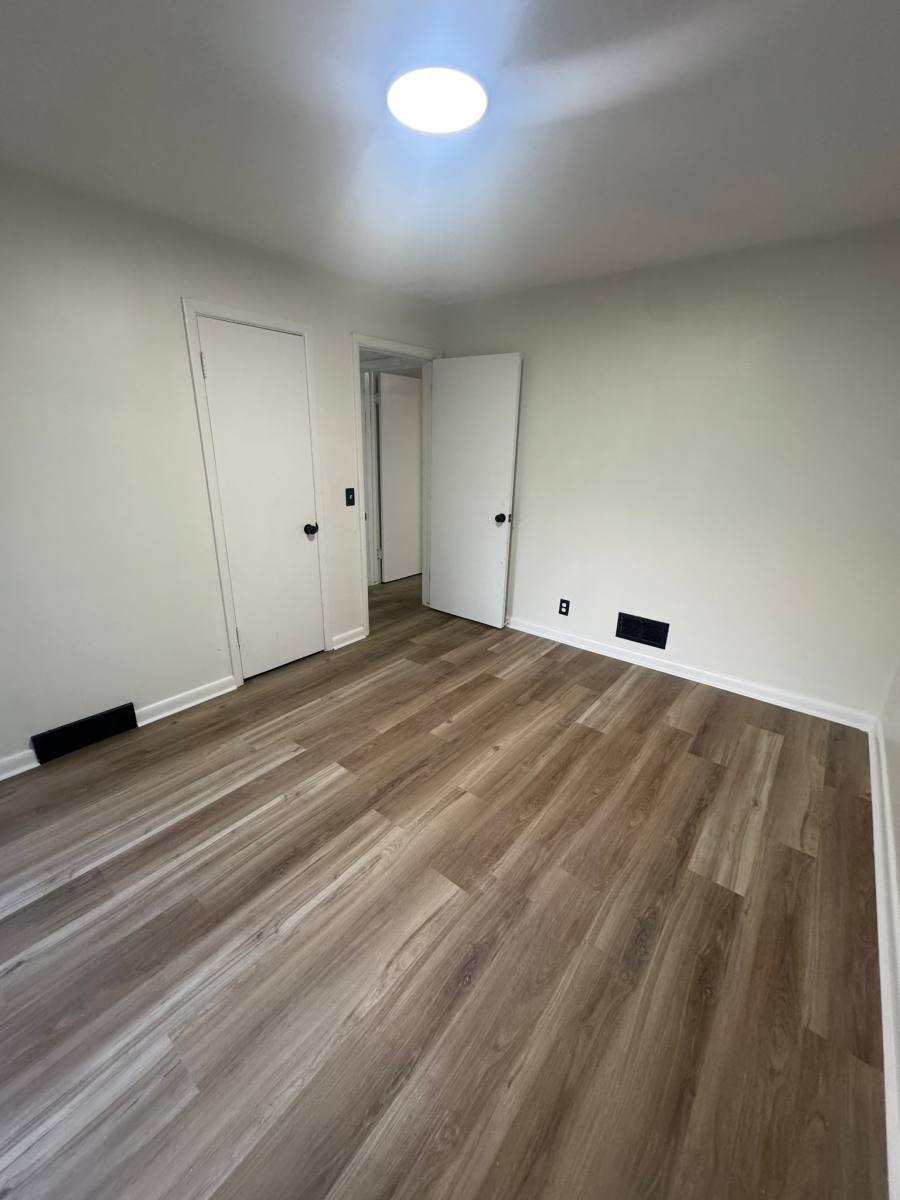 House for rent at 6012 N 39th St, Omaha, NE 68111