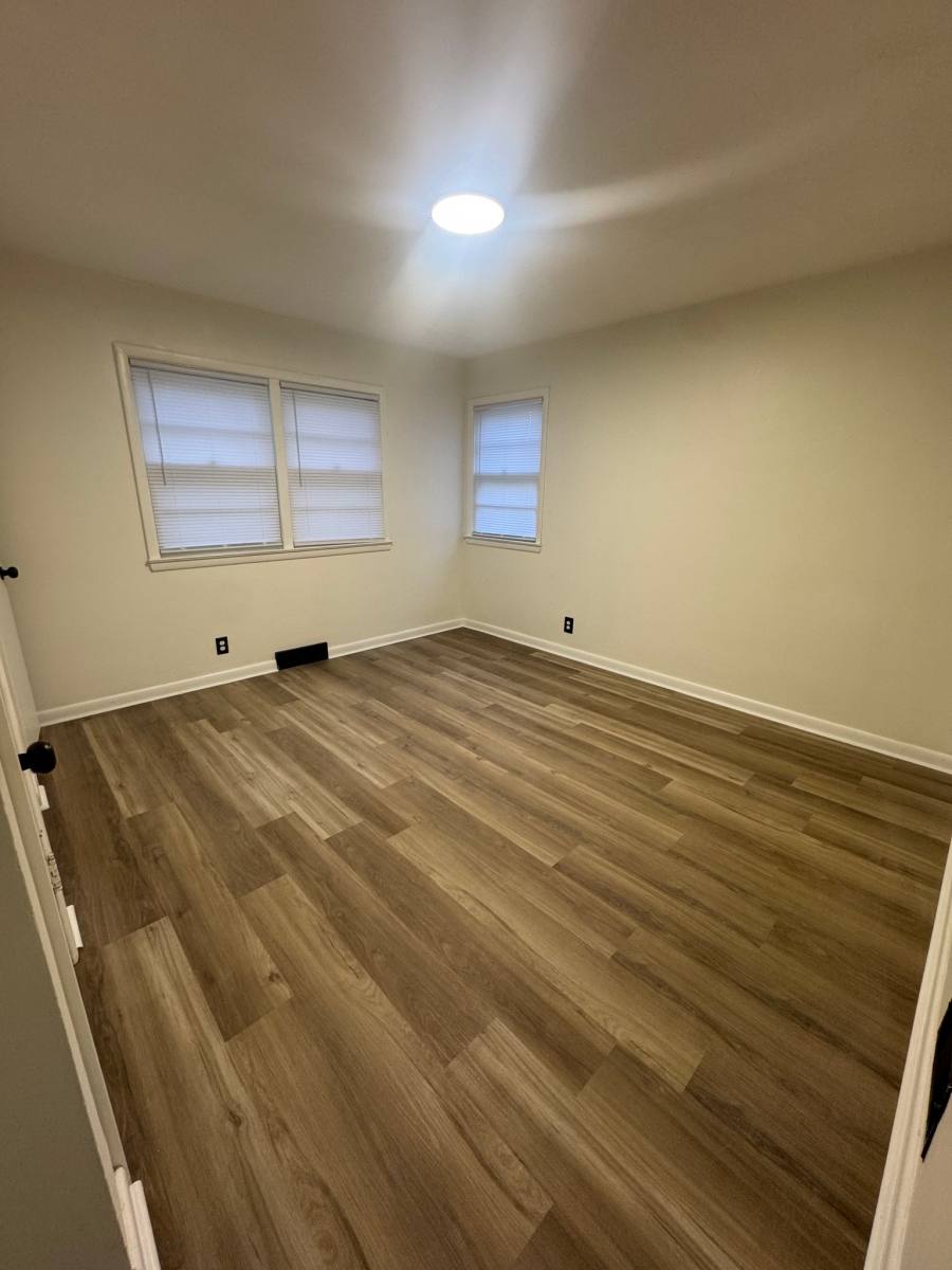 House for rent at 6012 N 39th St, Omaha, NE 68111