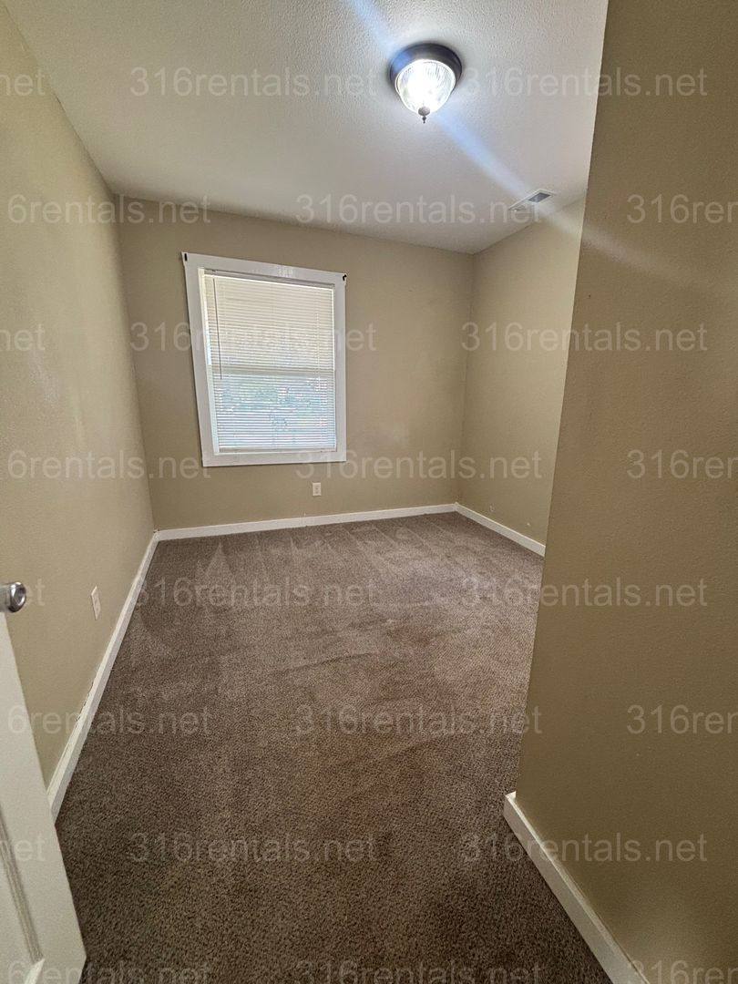 House for rent at 512 Benton Ave, El Dorado, KS 67042