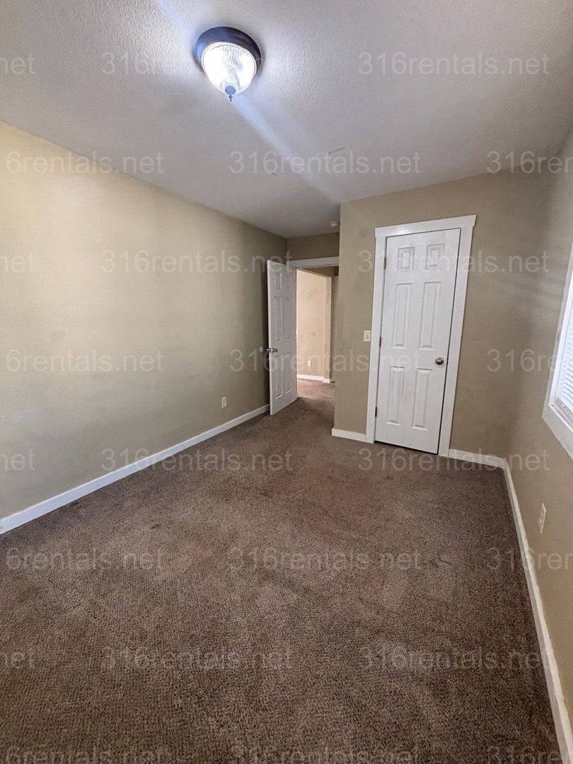 House for rent at 512 Benton Ave, El Dorado, KS 67042