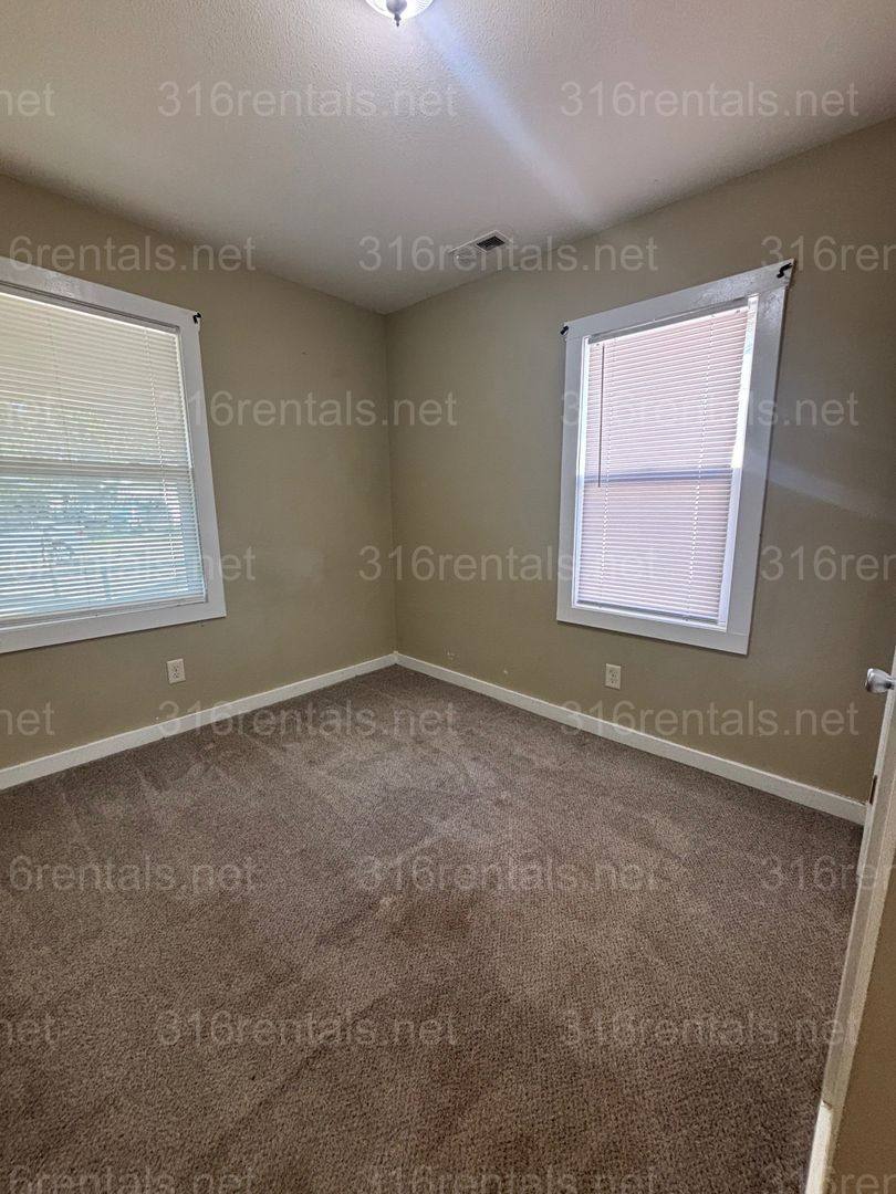 House for rent at 512 Benton Ave, El Dorado, KS 67042