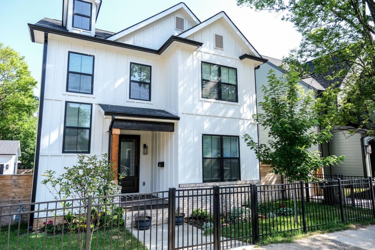 Apartment for rent at 9 Stall St, Greenville, SC 29609