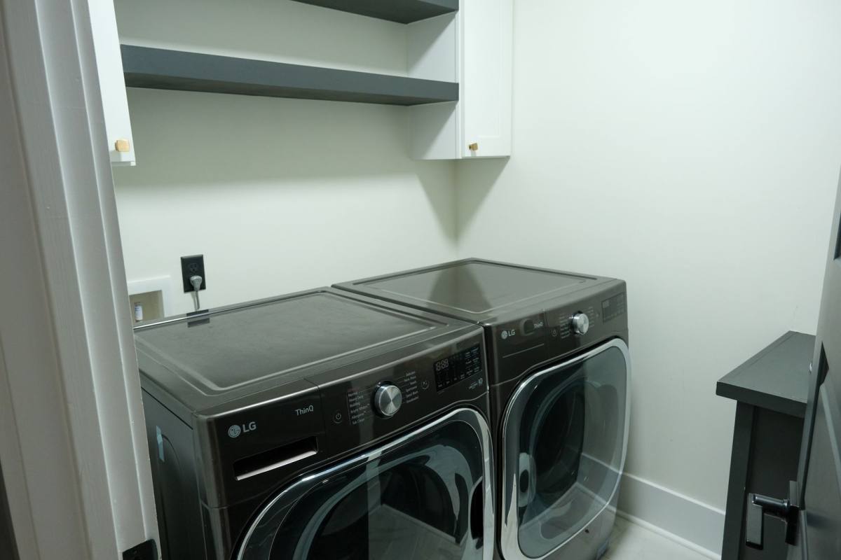 Apartment for rent at 9 Stall St, Greenville, SC 29609