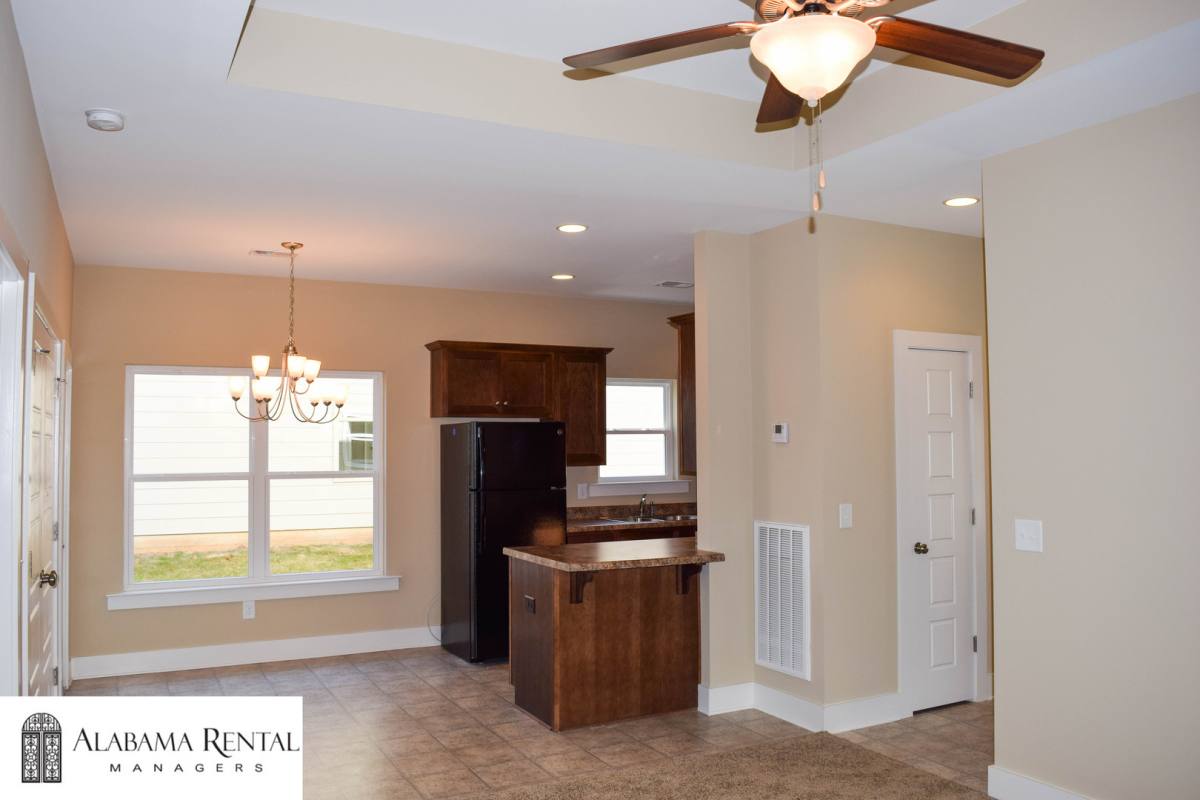 House for rent at 839 Kent Dr, Odenville, AL 35120