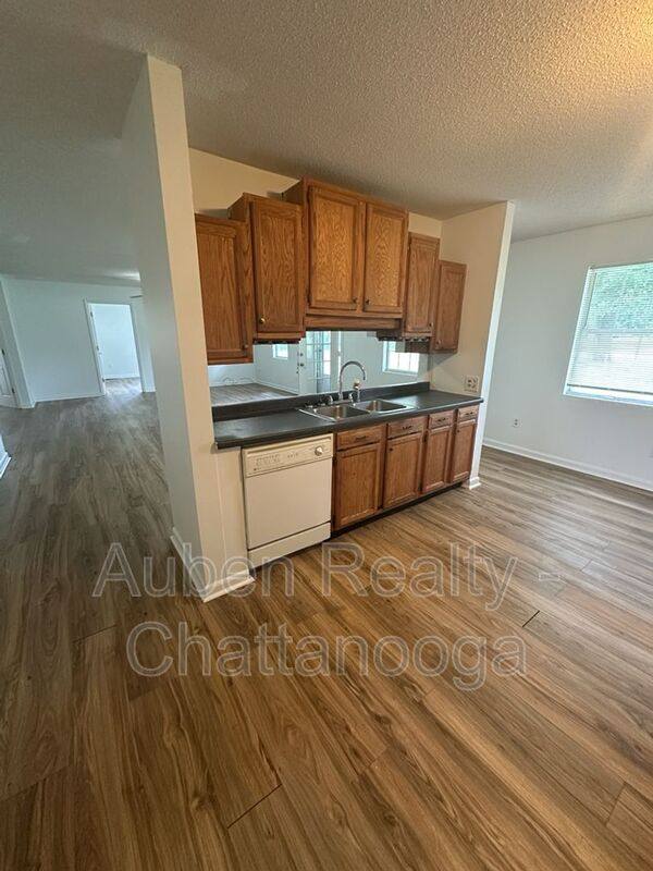 House for rent at 6250 W Highway 136, Chickamauga, GA 30707