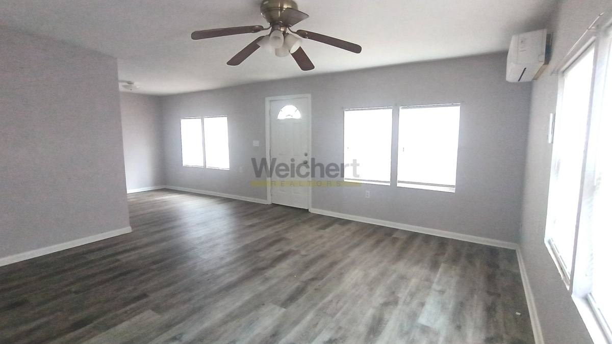 House for rent at 529 E Lake St, Paragould, AR 72450