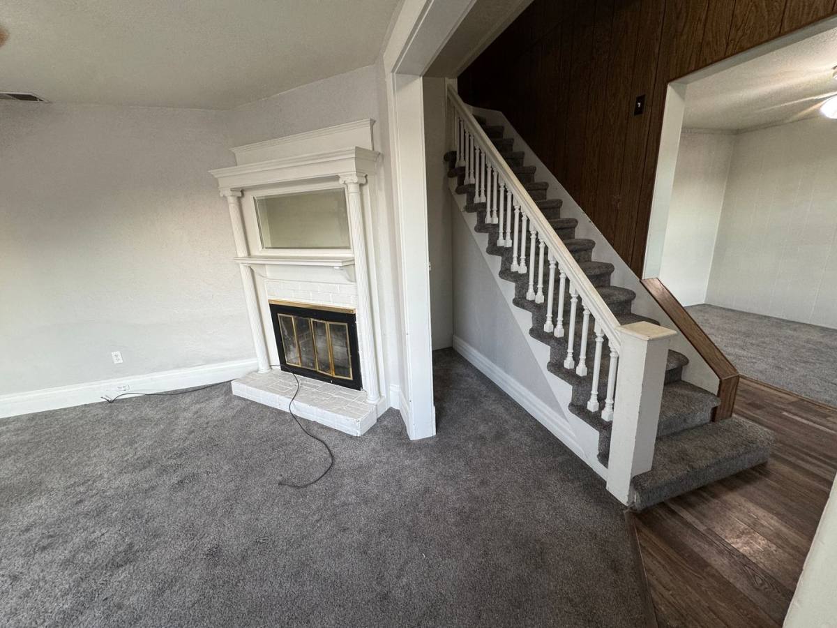 Apartment for rent at 221 N Henry Ave, Butte, MT 59701