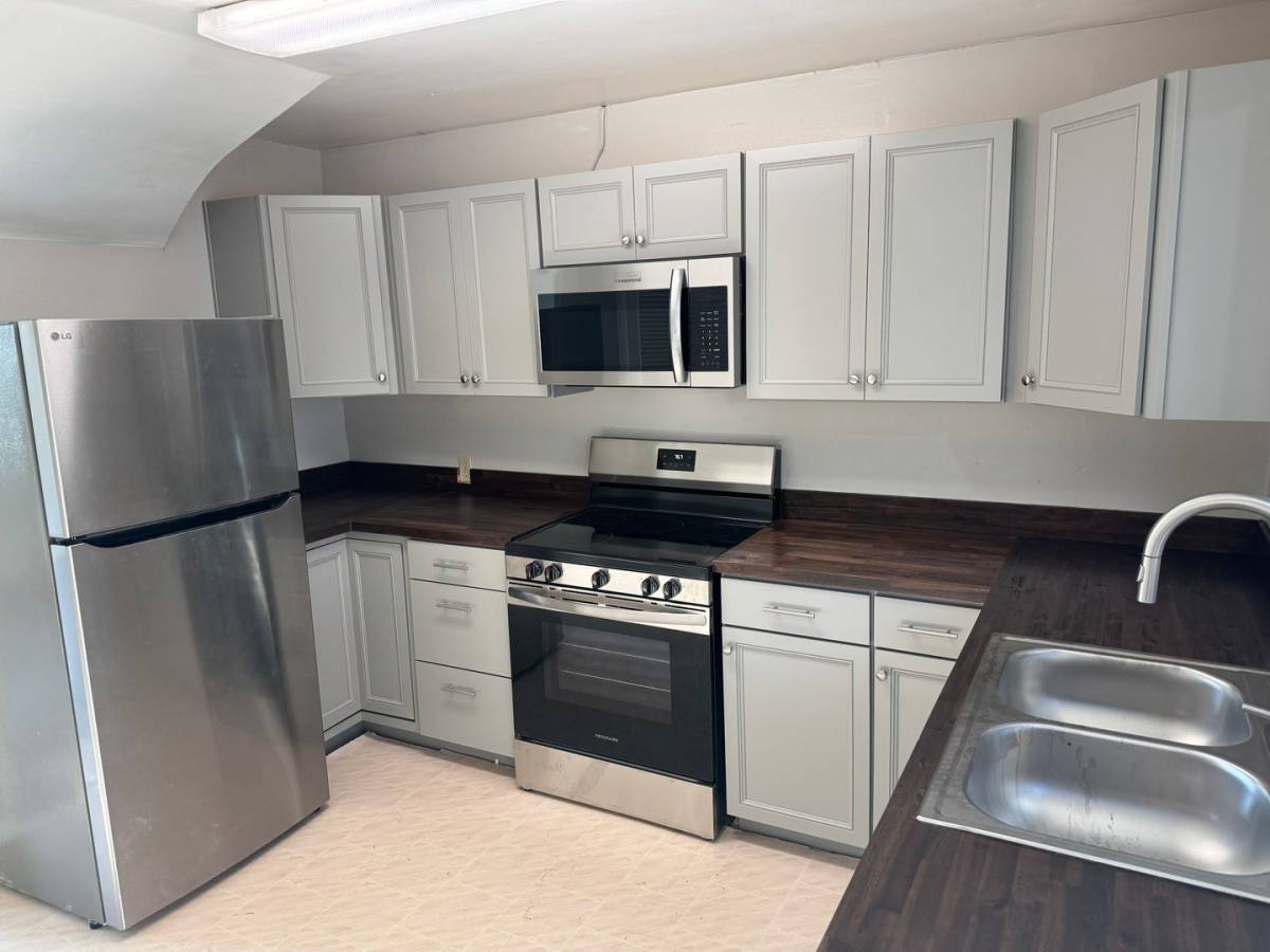 Apartment for rent at 221 N Henry Ave, Butte, MT 59701