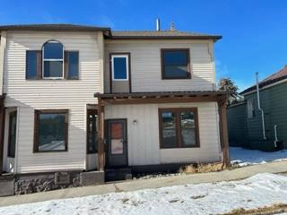 Apartment for rent at 221 N Henry Ave, Butte, MT 59701