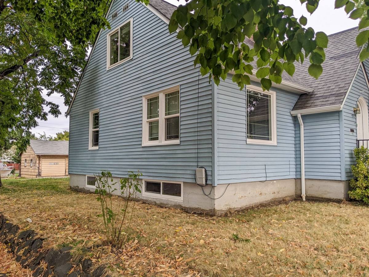 House for rent at 495 21st St SE, Salem, OR 97301