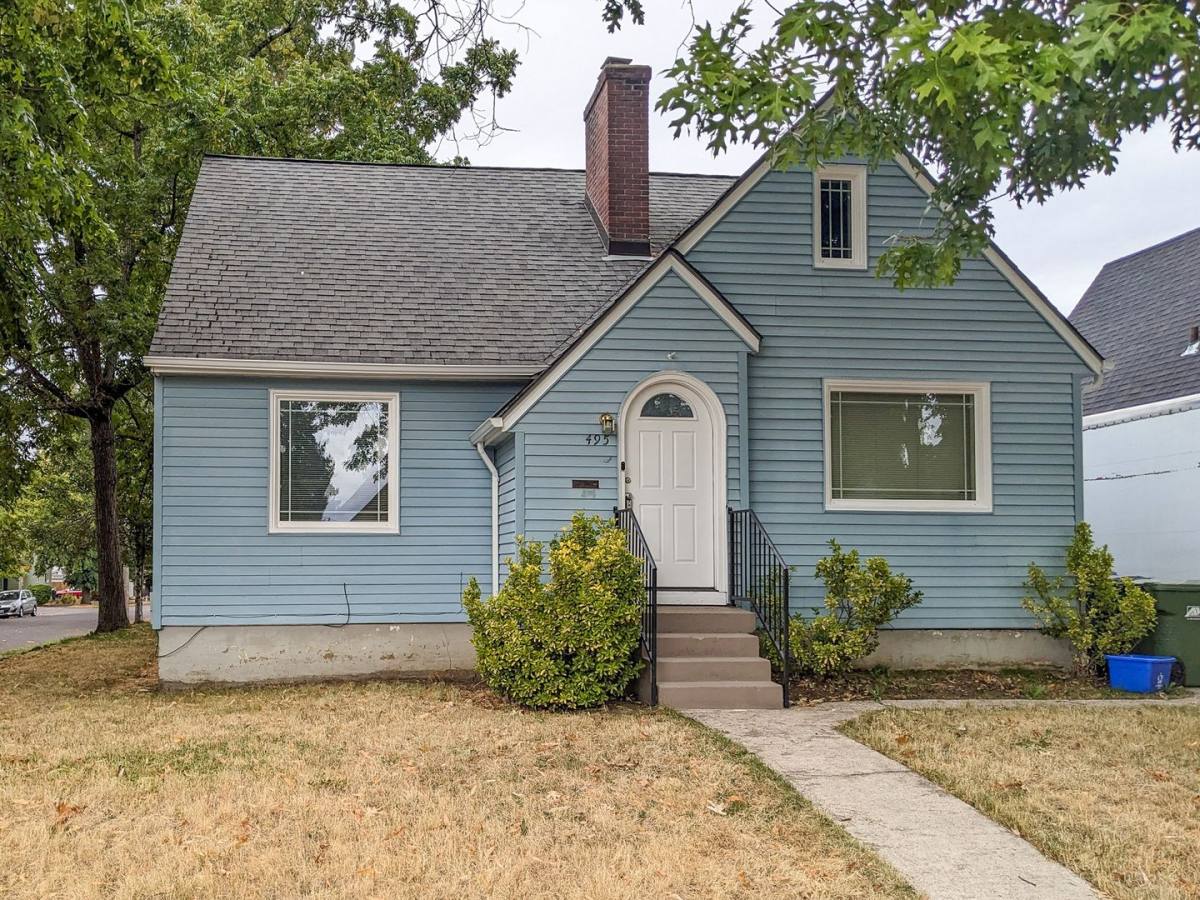 House for rent at 495 21st St SE, Salem, OR 97301