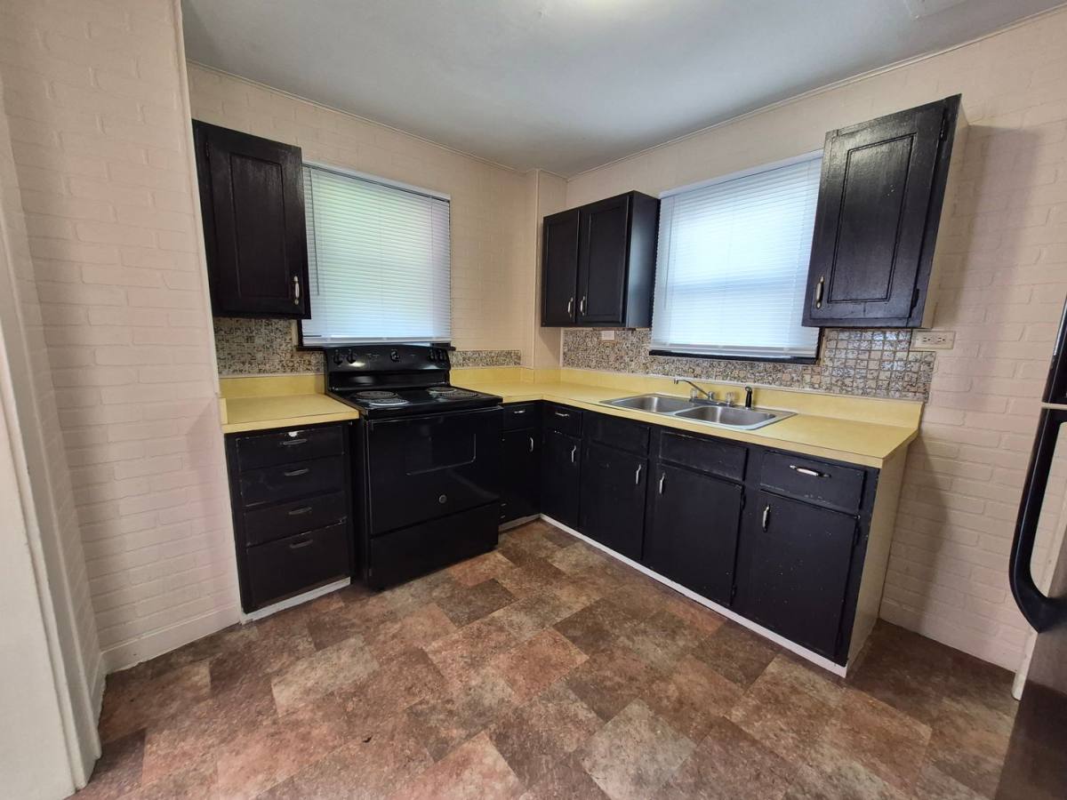 House for rent at 2806 Hartzer, South Bend, IN 46628