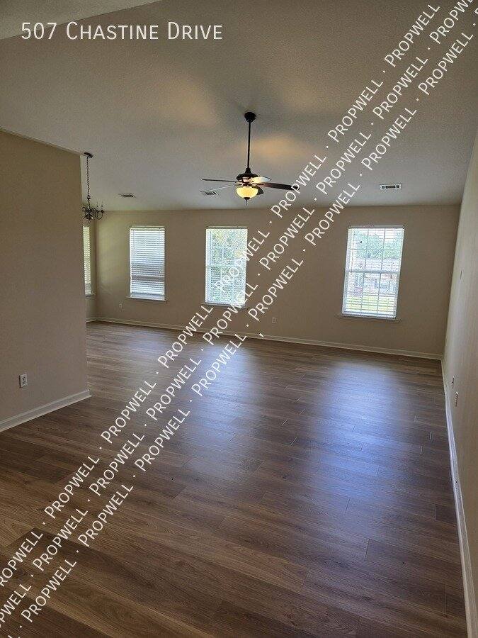 House for rent at 507 Chastine Dr, Spartanburg, SC 29301