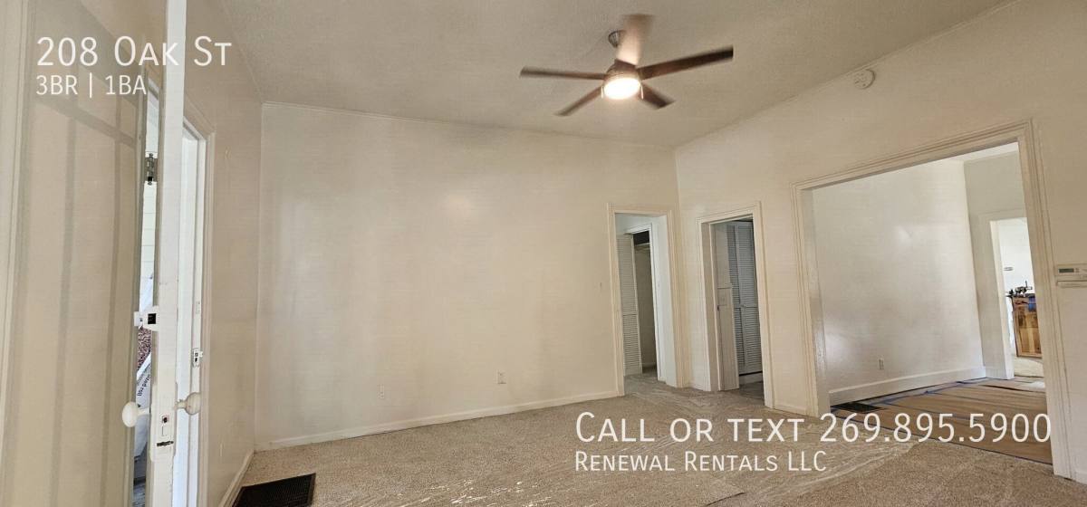 House for rent at 208 Oak St, Dowagiac, MI 49047