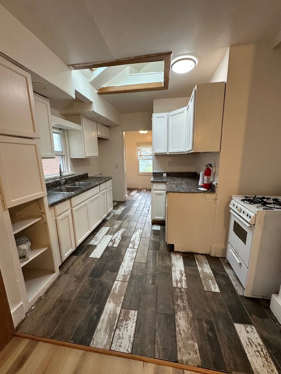 House for rent at 2315 N Ellis St, Peoria, IL 61604