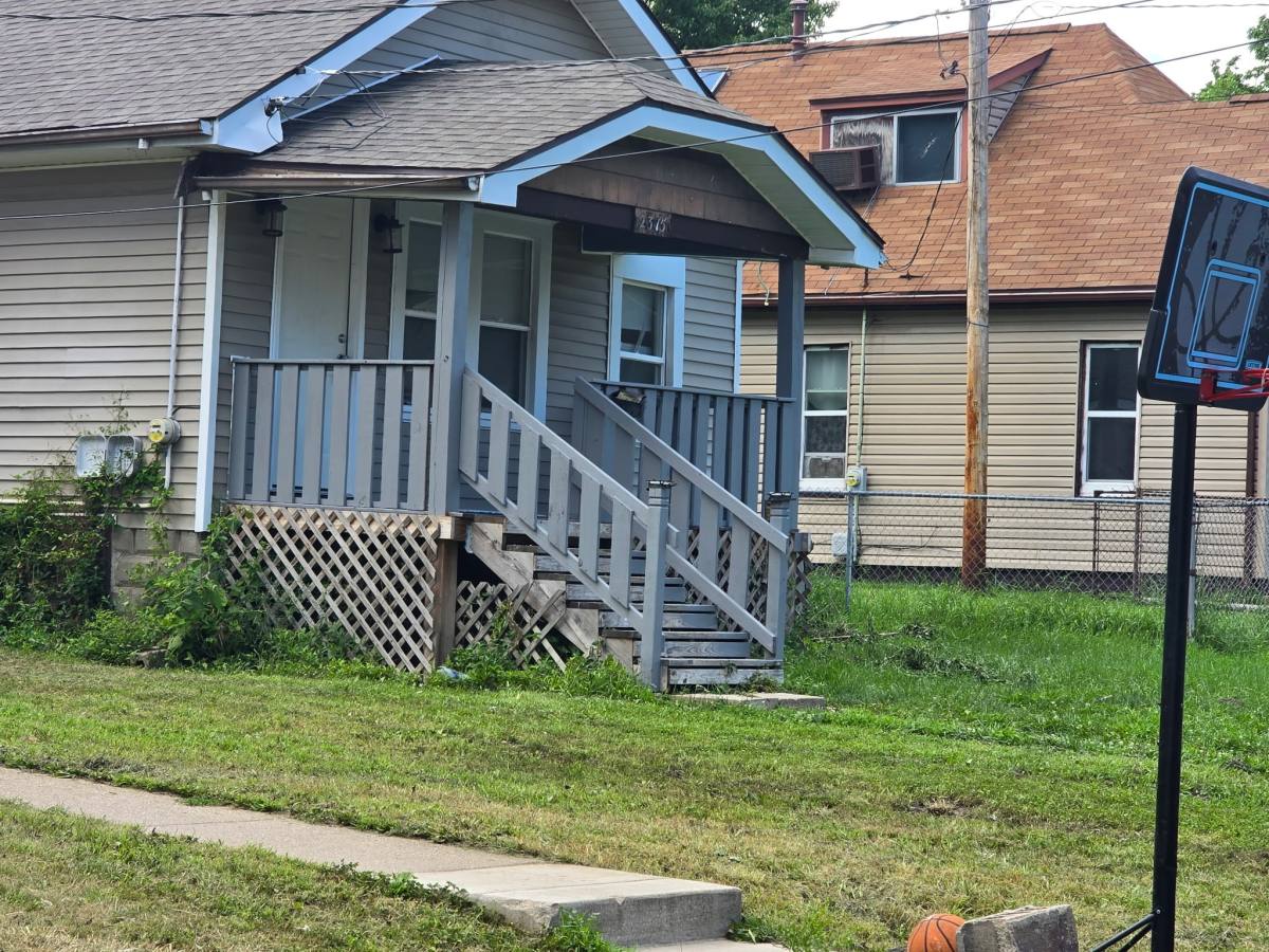 House for rent at 2315 N Ellis St, Peoria, IL 61604