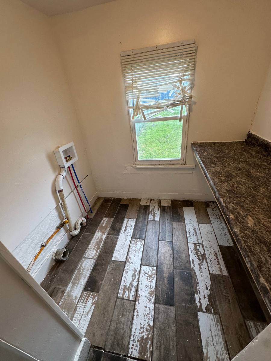 House for rent at 2315 N Ellis St, Peoria, IL 61604