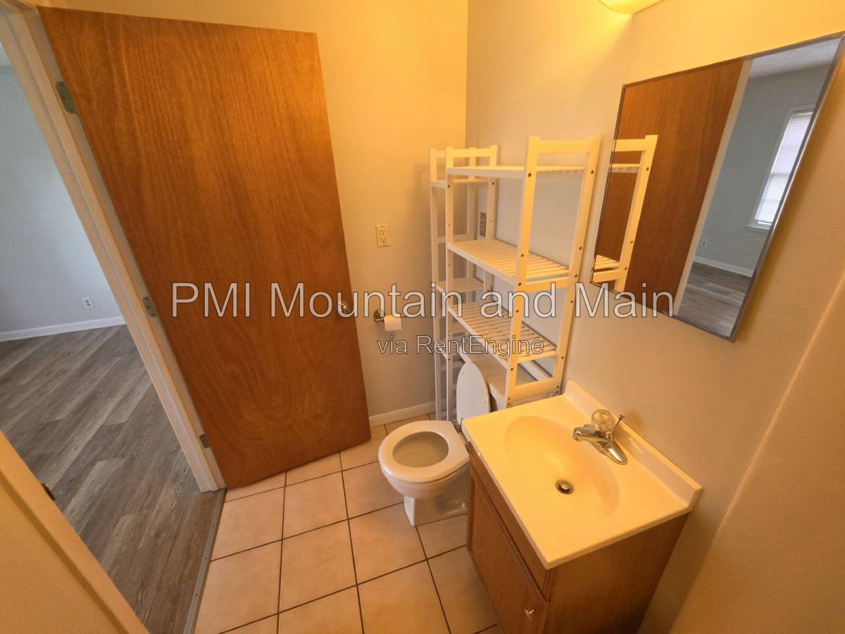Apartment for rent at 114 Fenner Ave #B, Asheville, NC 28804