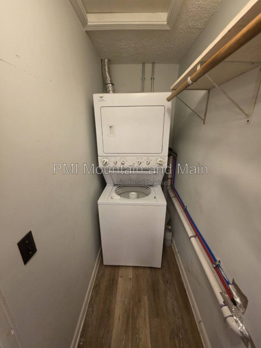 Apartment for rent at 114 Fenner Ave #B, Asheville, NC 28804