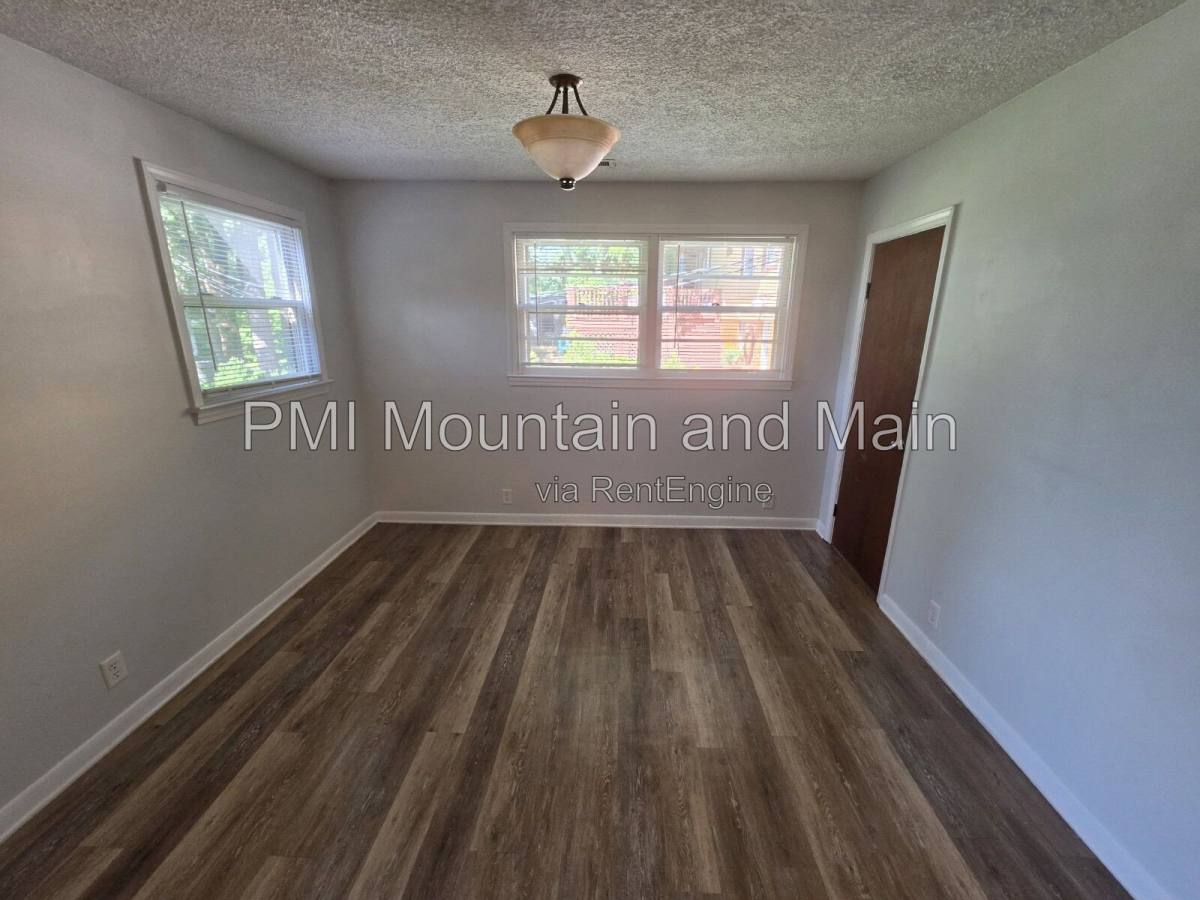 Apartment for rent at 114 Fenner Ave #B, Asheville, NC 28804