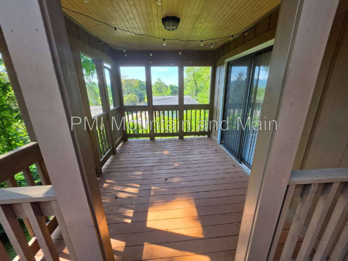 Apartment for rent at 114 Fenner Ave #B, Asheville, NC 28804