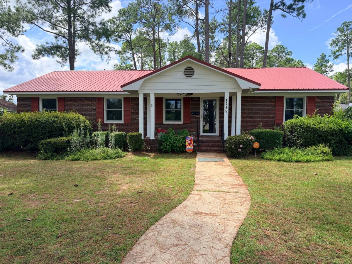 House for rent at 1718 Myrtle Rd, Albany, GA 31707