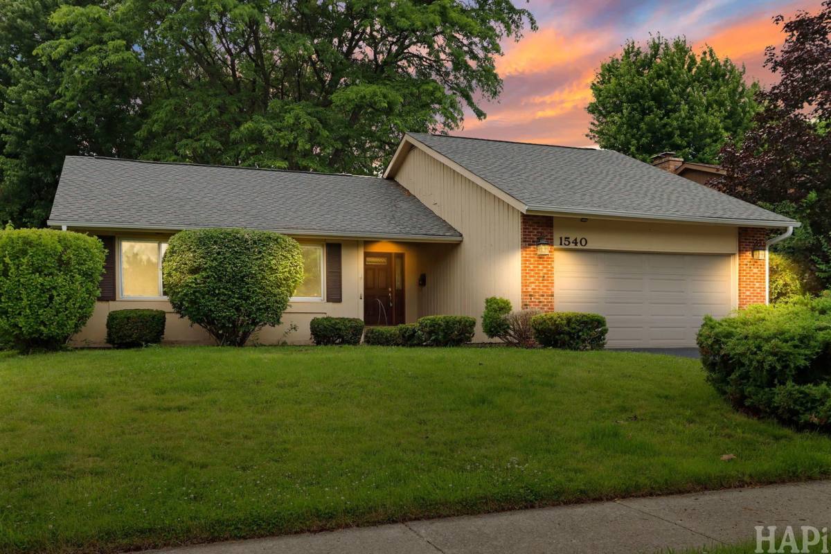 House for rent at 1540, N Pepper Tree Dr, Palatine, IL 60067