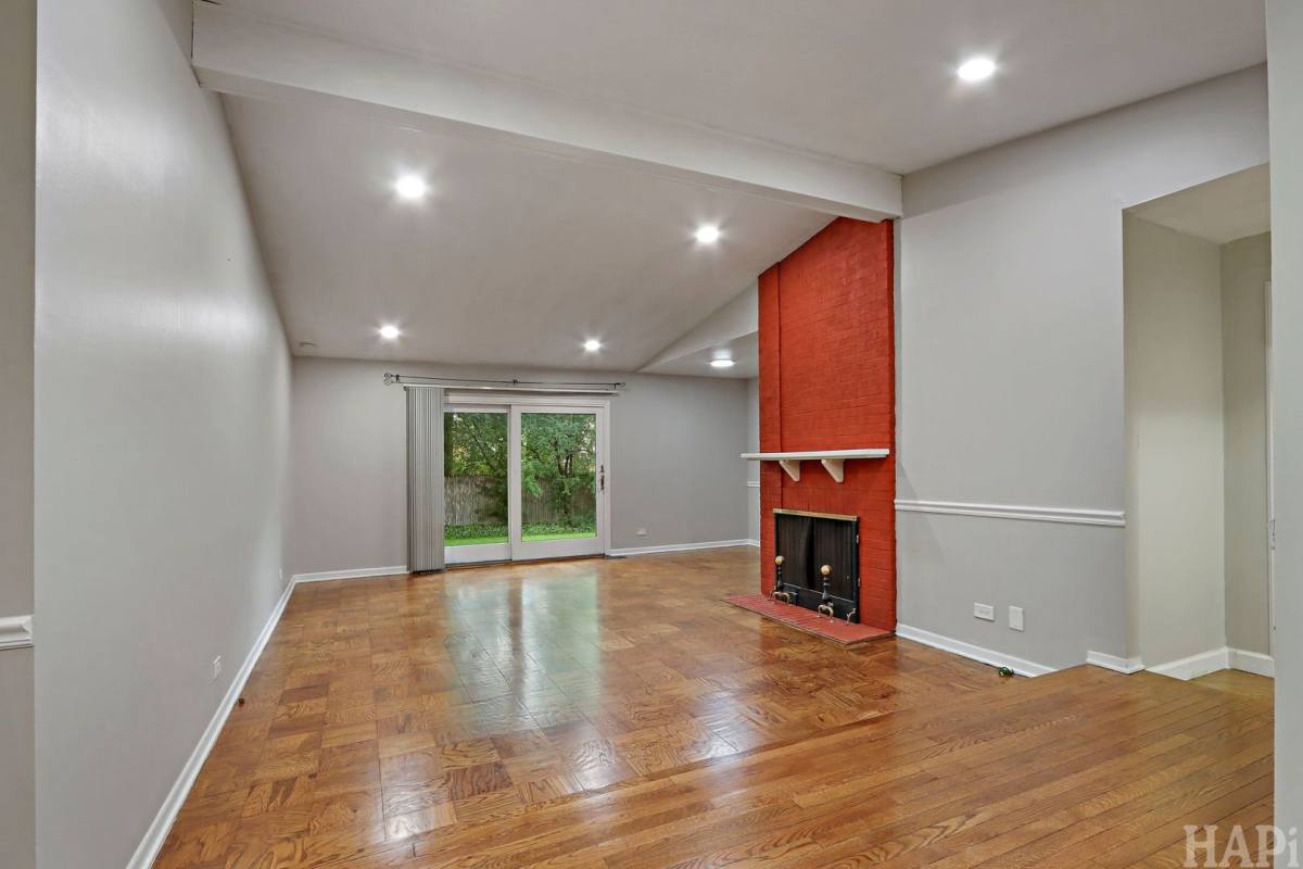 House for rent at 1540, N Pepper Tree Dr, Palatine, IL 60067