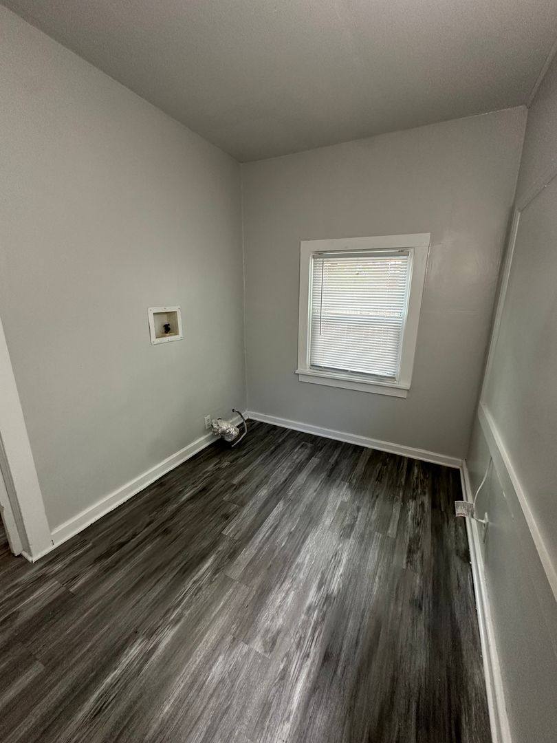 House for rent at 1547 32nd St NE, Cedar Rapids, IA 52402