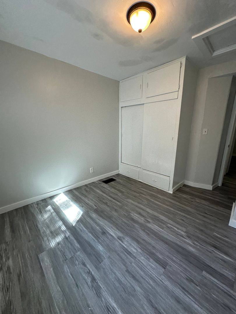 House for rent at 1547 32nd St NE, Cedar Rapids, IA 52402