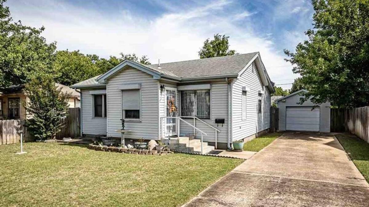 House for rent at 1212 NW Lincoln, Lawton, OK 73507