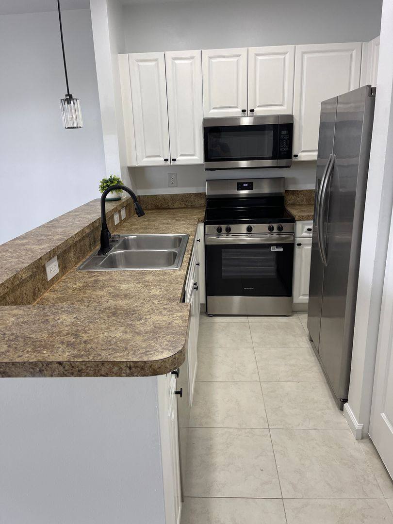Townhouse for rent at 3102 Coral Ridge Dr, Pompano Beach, FL 33067