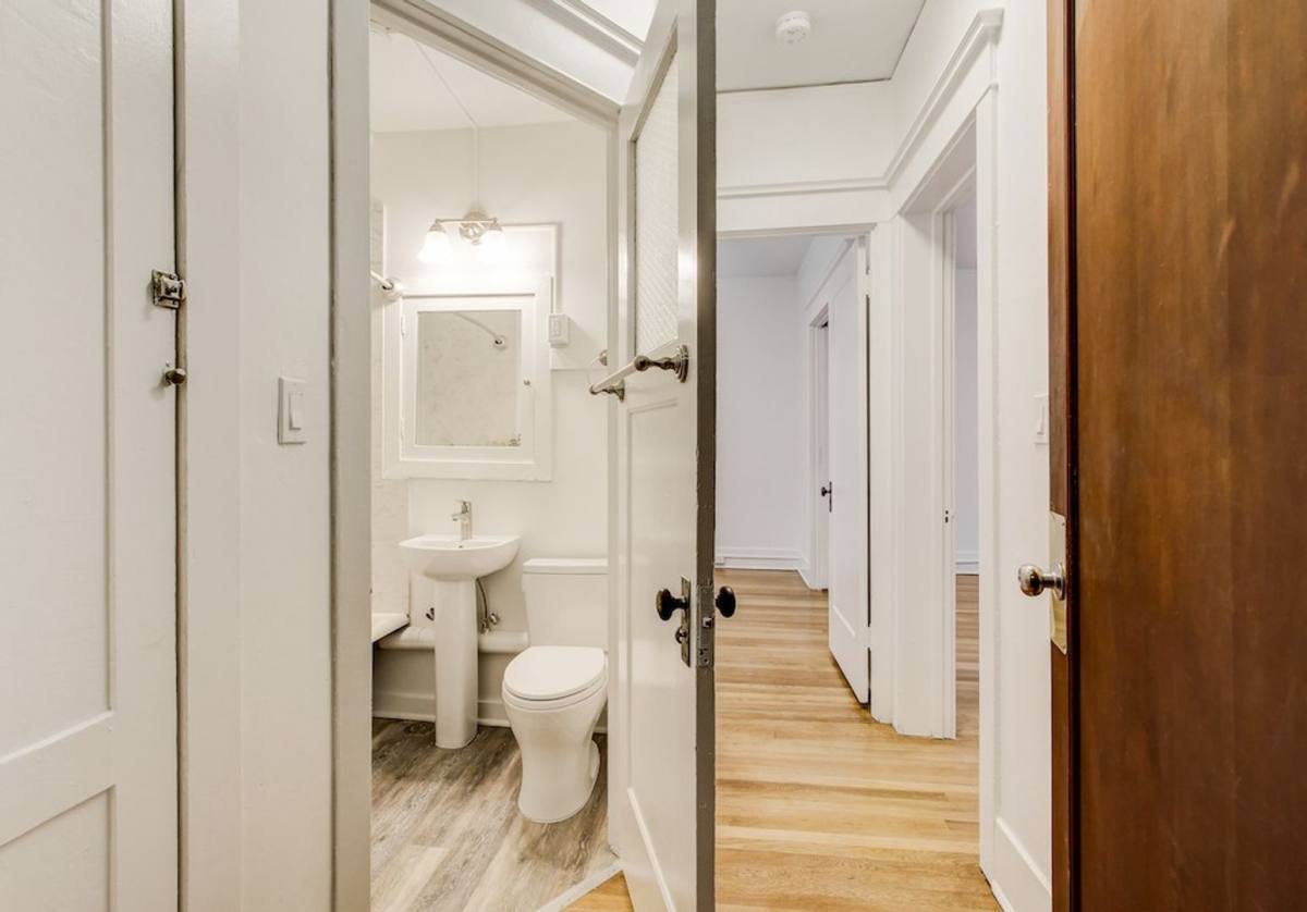 Virginian, 2014 4th Ave, Seattle, WA 98121 - Apartment for Rent - Image 14