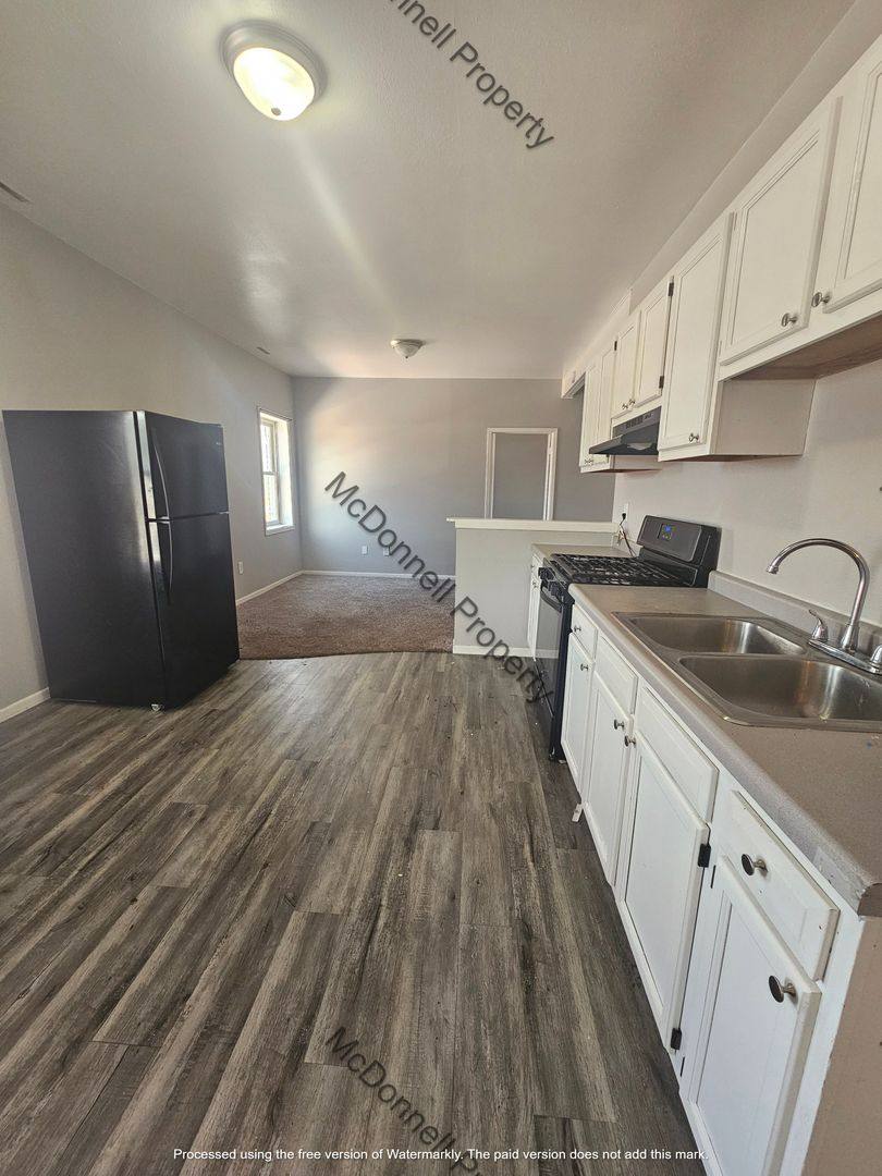Apartment for rent at 1022 15th Ave, East Moline, IL 61244