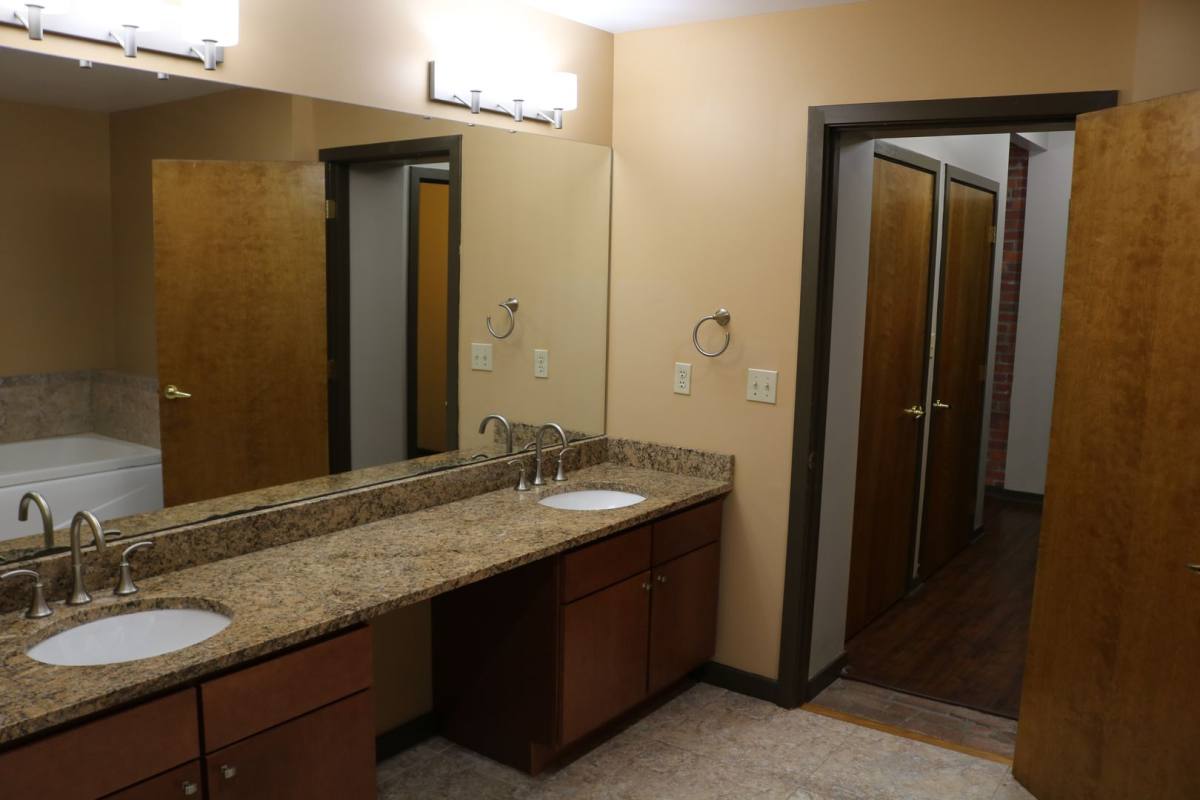 Apartment for rent at 216 Jefferson Ave, Pittsburgh, PA 15202