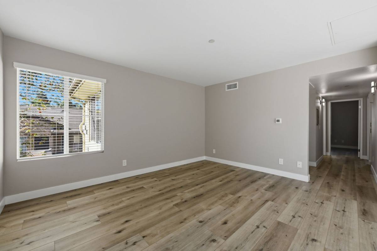 Apartment for rent at Sunny Creek Apts, 5410 - 5430 Sunny Creek Rd, Carlsbad, CA 92010