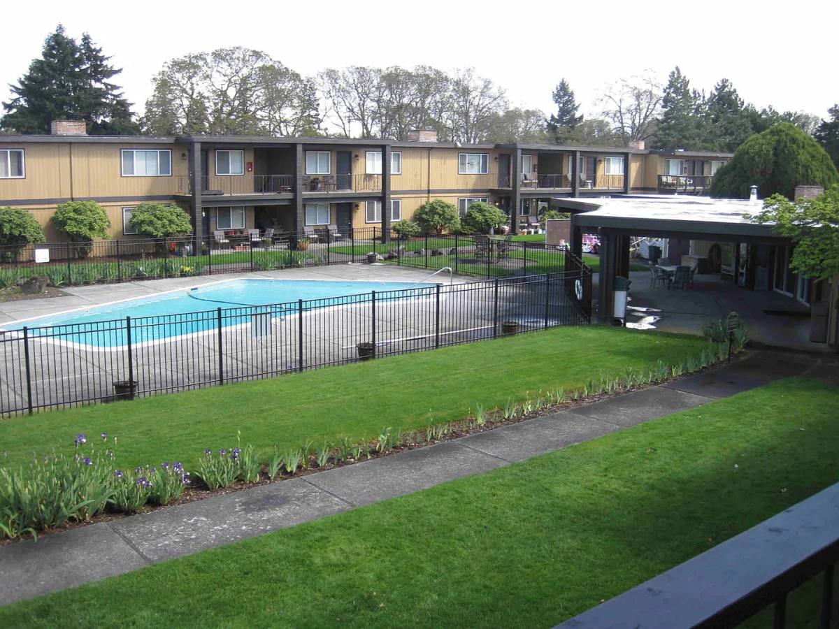 Apartment for rent at 25 Thunderbird Parkway, Lakewood, WA 98498
