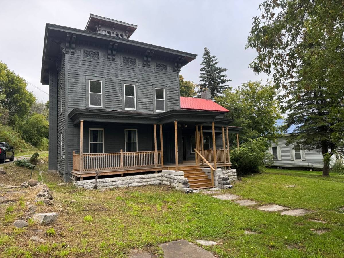 Apartment for rent at 31 Main St, Antwerp, NY 13608