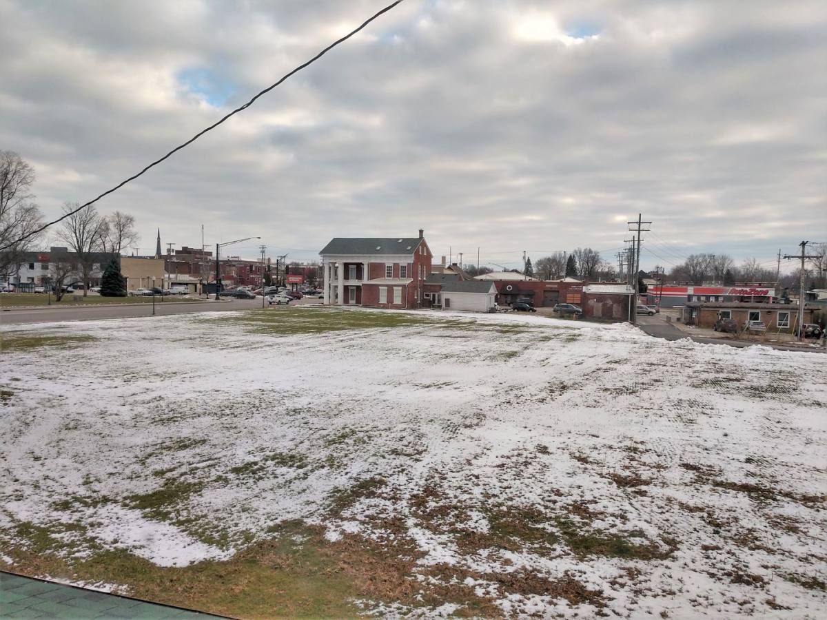 House for rent at 206 W Clinton St, Goshen, IN 46526