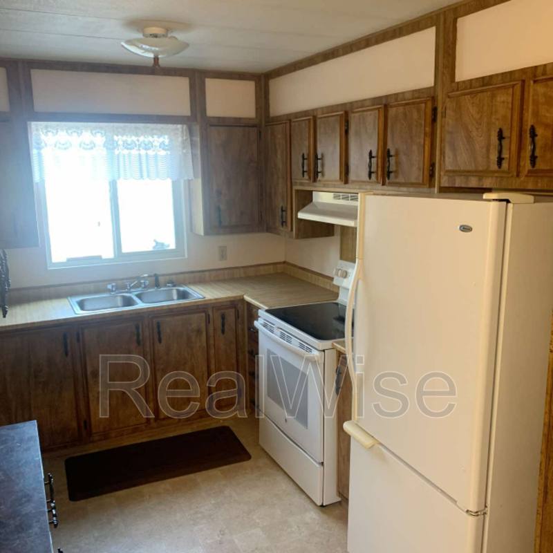 House for rent at 4620 Redwood Ave, Grants Pass, OR 97527