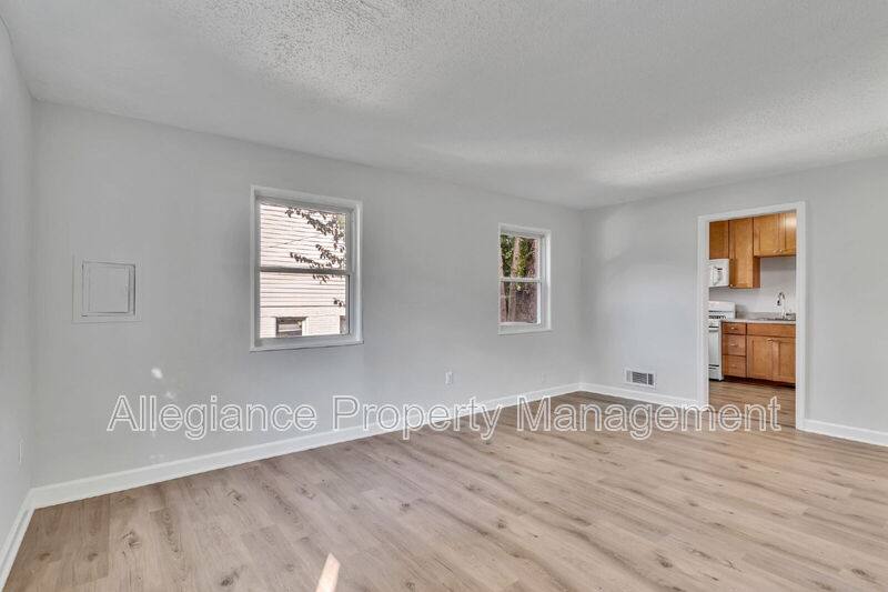House for rent at 5809 Fifer Dr, Alexandria, VA 22303